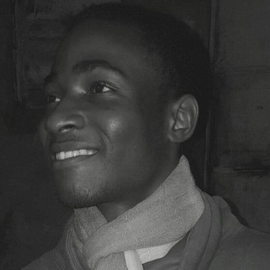 aderittom - Freelance Graphic Designer