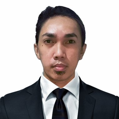 Leo F. - Freelance Graphic Designer