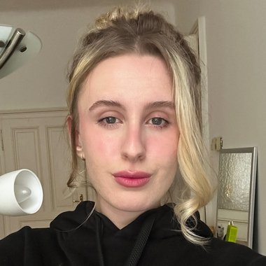 mishelk72 - Freelance Singer