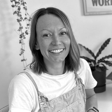 Vicki W. - Freelance Graphic Designer