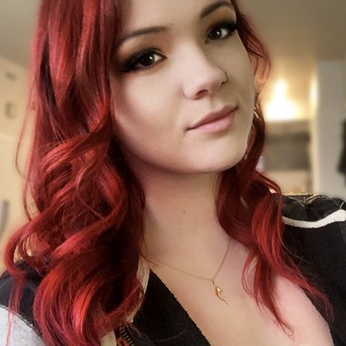 AimeeWilson - Freelance Graphic Designer