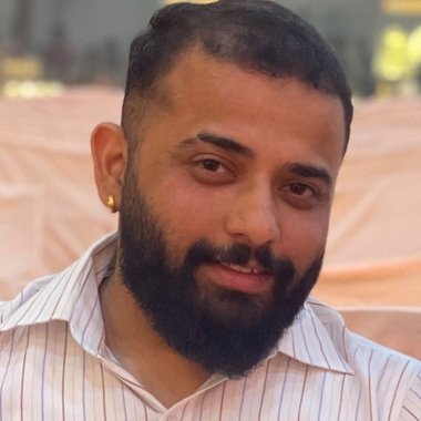 Aashutosh R. - Freelance Web Developer