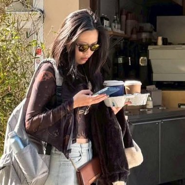 Esther L. - Freelance Ui Designer