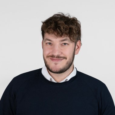 Simon S. - Freelance Product Marketer