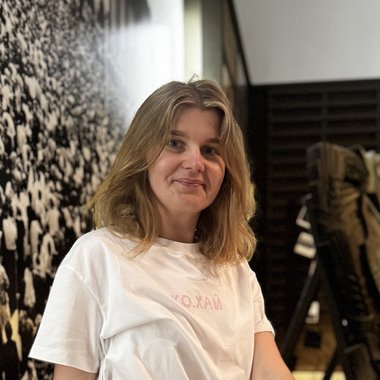 Anna M. - Freelance Video Editor