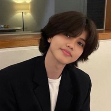 Chrys O. - Freelance Video Editor