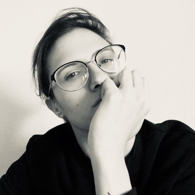 katya m. - Freelance Artworker