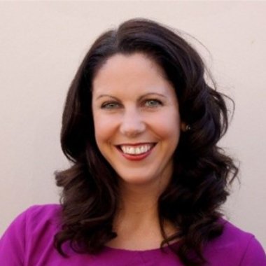 Nicola T. - Freelance Marketer