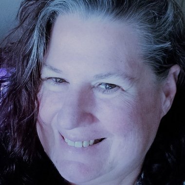 EllisB323 - Freelance Screenwriter