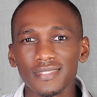 Wambuzi R. - Freelance Infographic Designer
