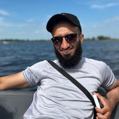 Behrozk K. - Freelance Ugc Creator