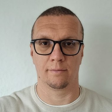 Cristian-Daniel M. - Freelance Graphic Designer