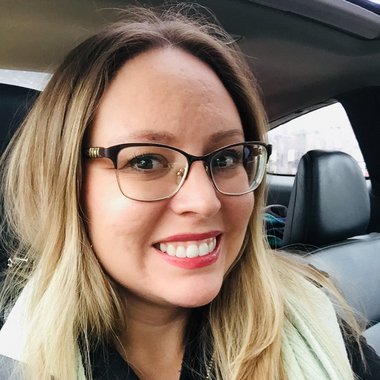 Cristina - Freelance Infographic Designer