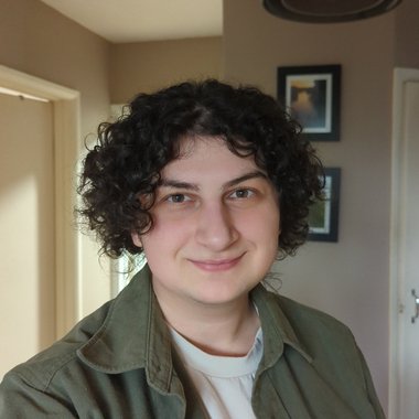 Luka K. - Freelance Graphic Designer