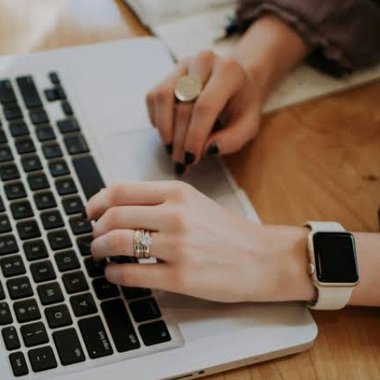Sara342 - Freelance Video Editor