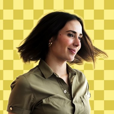 Claudia G. - Freelance Brand Designer