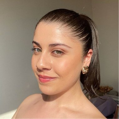 Andrea E. - Freelance Social Media Freelancer