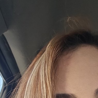 Danielle R. - Freelance Brand Designer