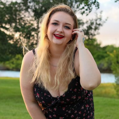 Jasmine C. - Freelance Content Creator