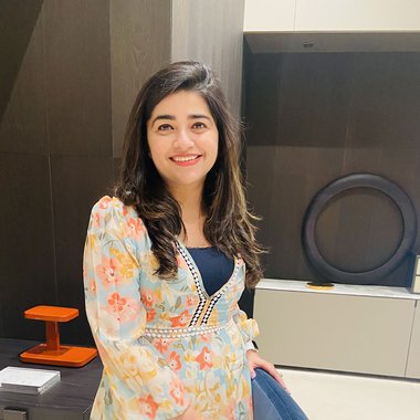 Avnika K. - Freelance Graphic Designer