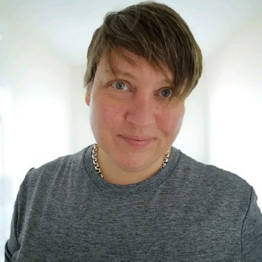 Jo H. - Freelance Camera Operator