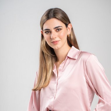 Carla R. - Freelance Content Strategist