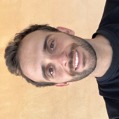 Andrea S. - Freelance Camera Operator