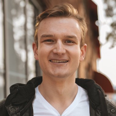 Cash C. - Freelance Video Editor