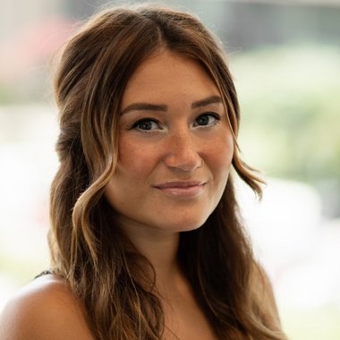 Courtney W. - Freelance Ugc Creator