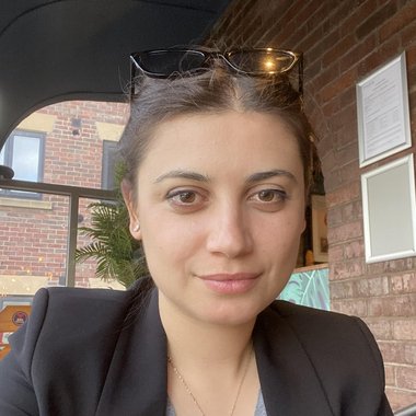 Nilgun G. - Freelance Graphic Designer