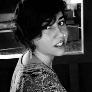 Alivia R. - Freelance Graphic Designer