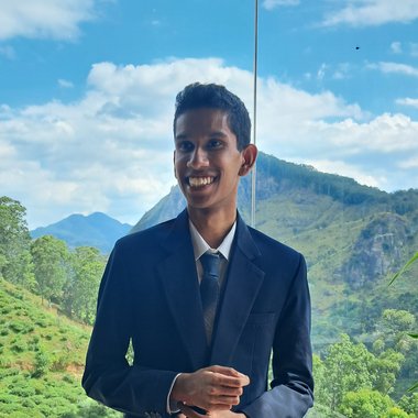 Damidu H. - Freelance Photoshop Editor