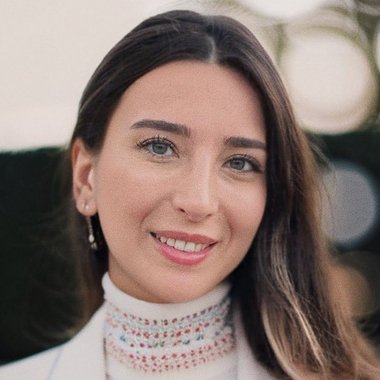 Neslihan Y. - Freelance Designer