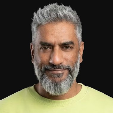 Mostafa B. - Freelance Graphic Designer