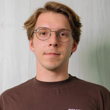 Jonathan B. - Freelance Digital Marketer