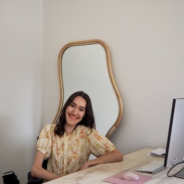 Maddie S. - Freelance Graphic Designer