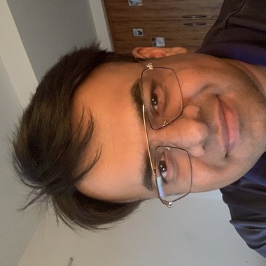 Rohit B. - Freelance Graphic Designer