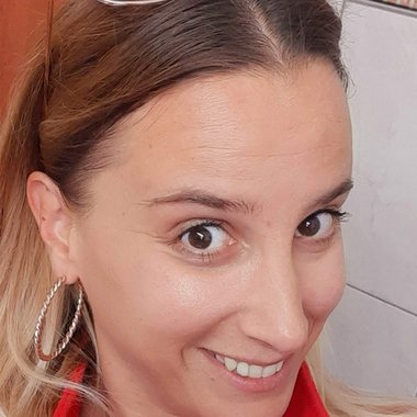 Nena R. - Freelance Actor