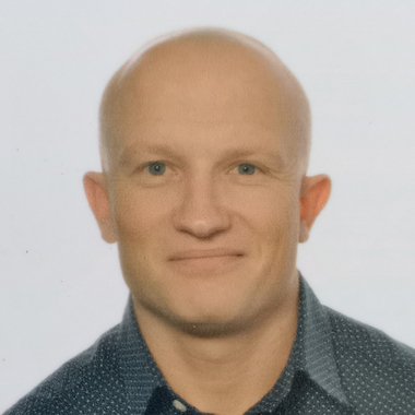 Aleksandr F. - Freelance Designer