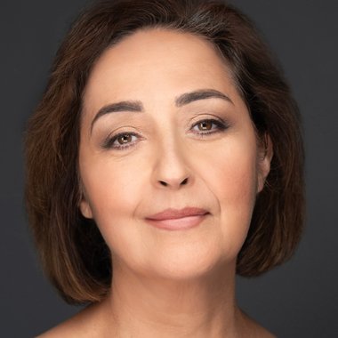 Mara S. - Freelance Singer