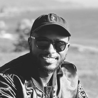 Edwin N. - Freelance Web Designer