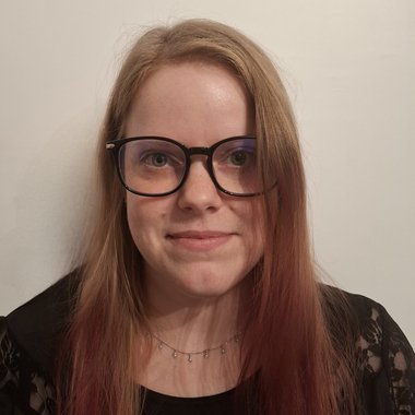 Agnes C. - Freelance Social Media Manager