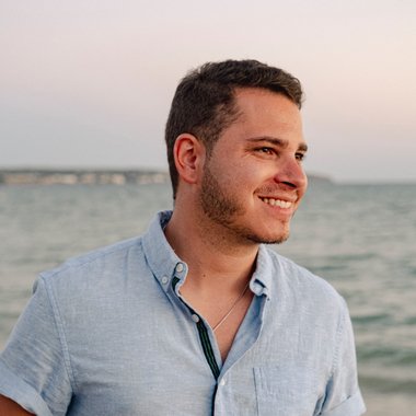 Juan R. - Freelance Web Designer