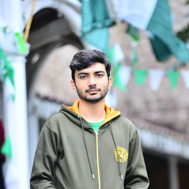 Shaheryar b. - Freelance Graphic Designer