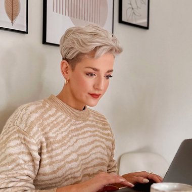 EmileeB - Freelance Content Creator
