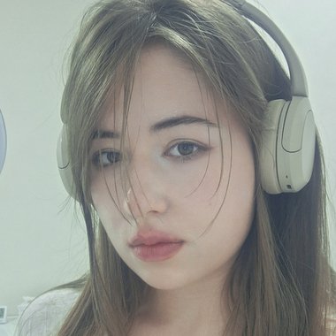 ANASTASIA K. - Freelance Graphic Designer