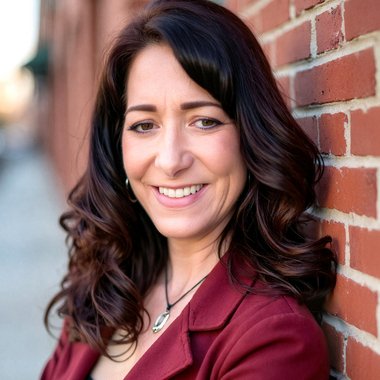 Tracy S. - Freelance Graphic Designer