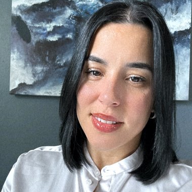 Lynn C. - Freelance Graphic Designer