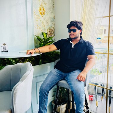 Amit S. - Freelance Web Designer