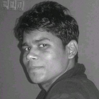 EK K. - Freelance Web Designer